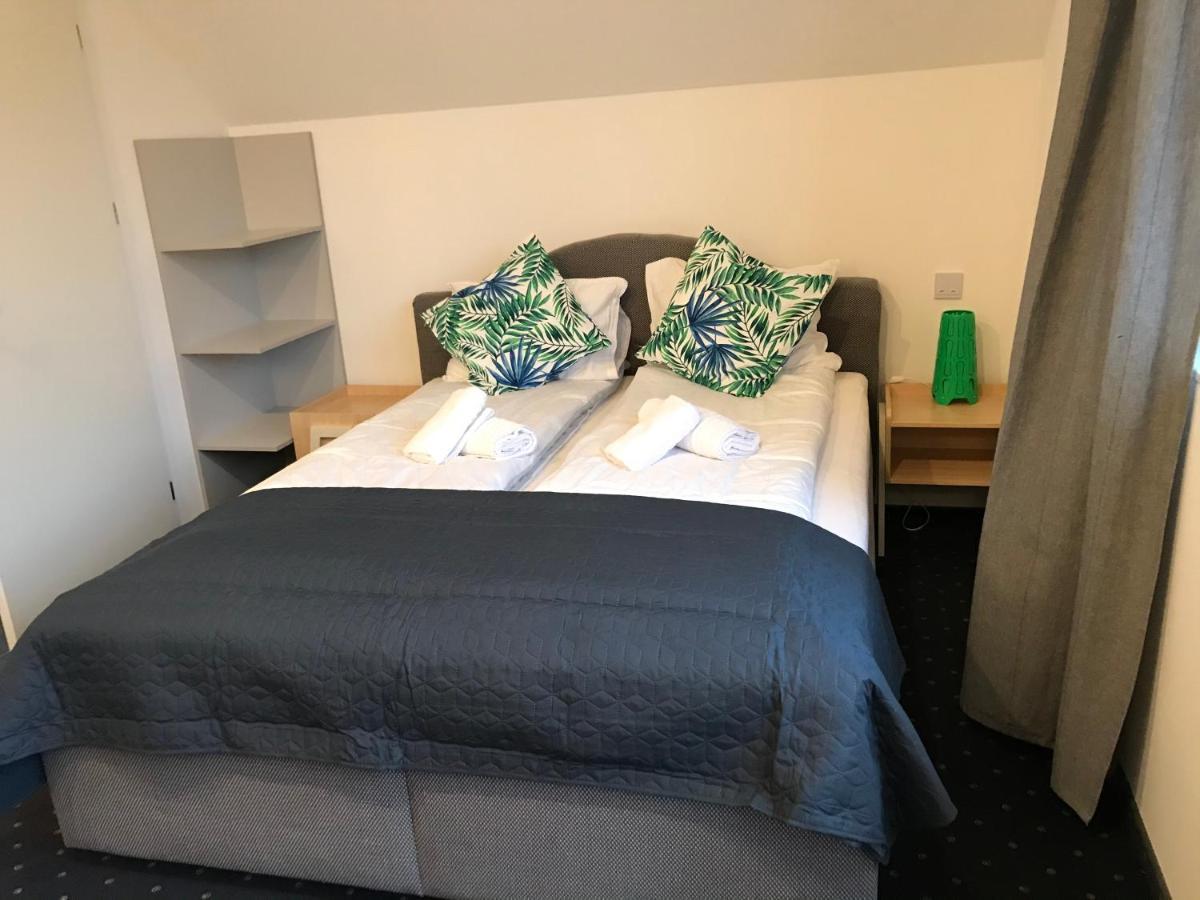 Apartamenty Pod Zamkiem W Janowcu Janowiec Exteriör bild